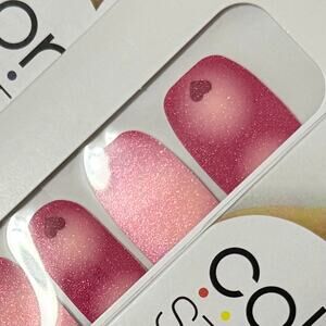 New Color Street “Skip A Beat” Magenta to Soft Pink with Hearts Nail Strips